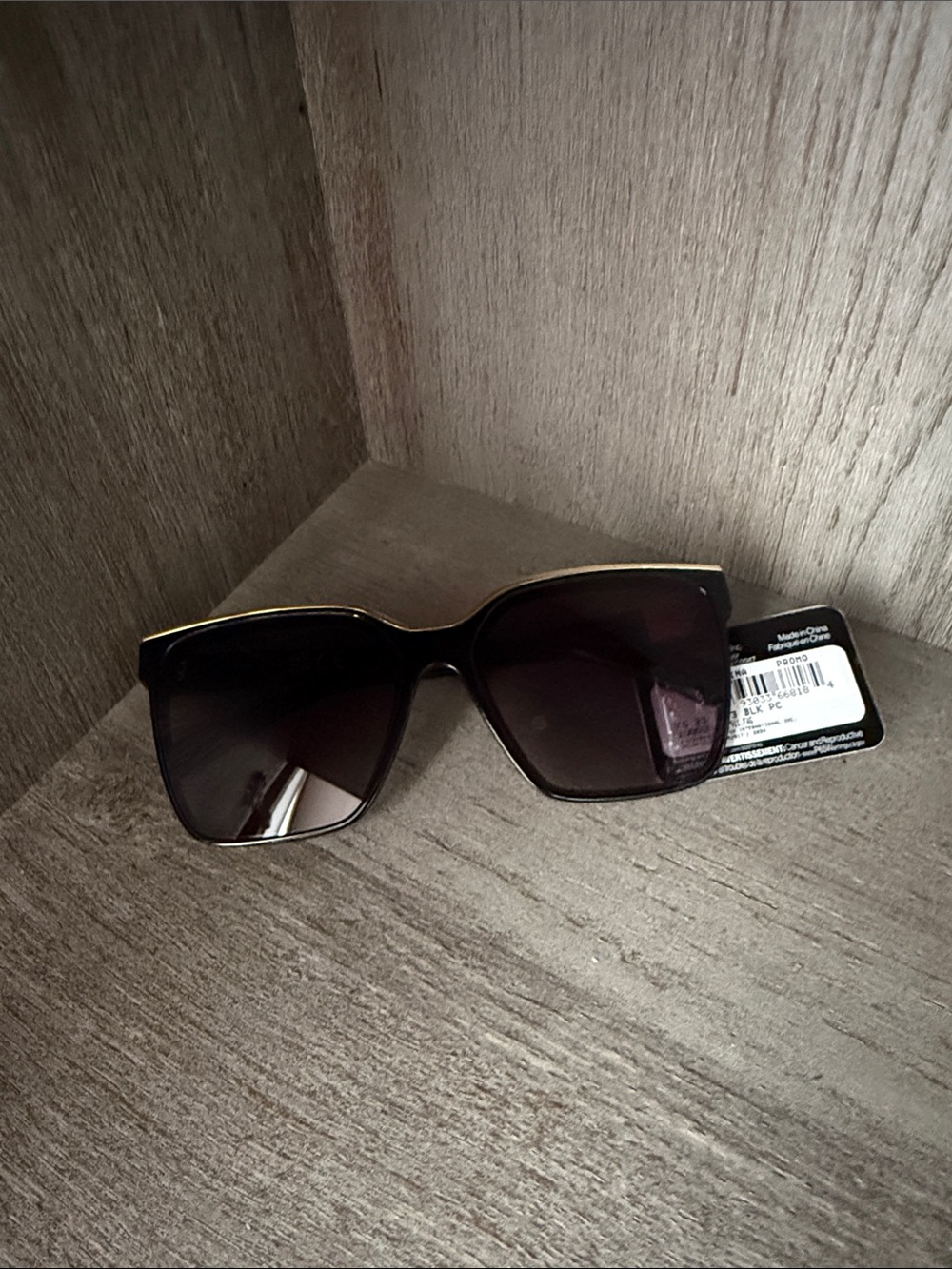Stylish Black Gradient Women's Sunglasses
